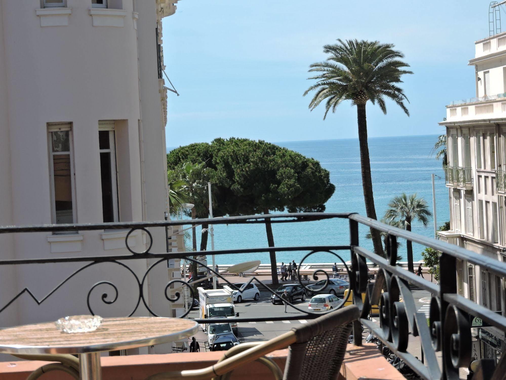 Hotel Regina 3*