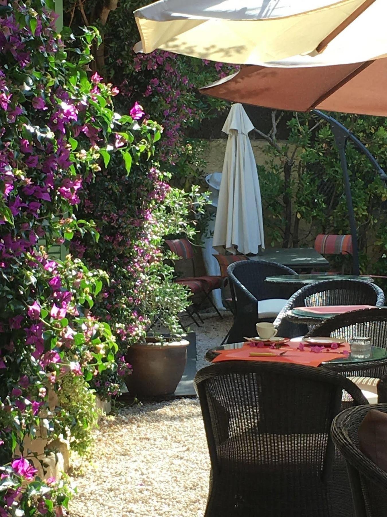 Ideal Sejour - Stylish Boutique With Quiet Garden Hotel