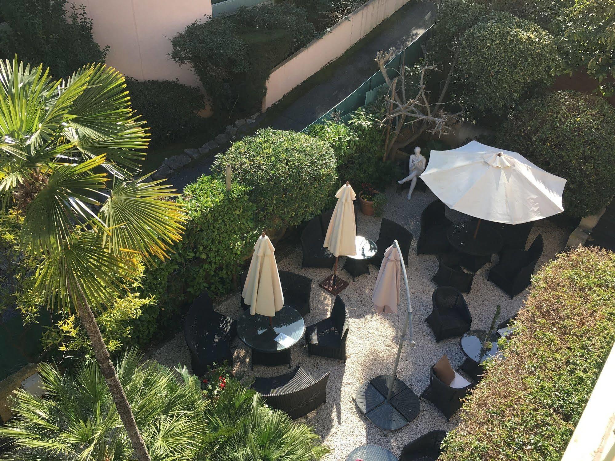 Hotel Idéal - De Charme Et Atypique 3*