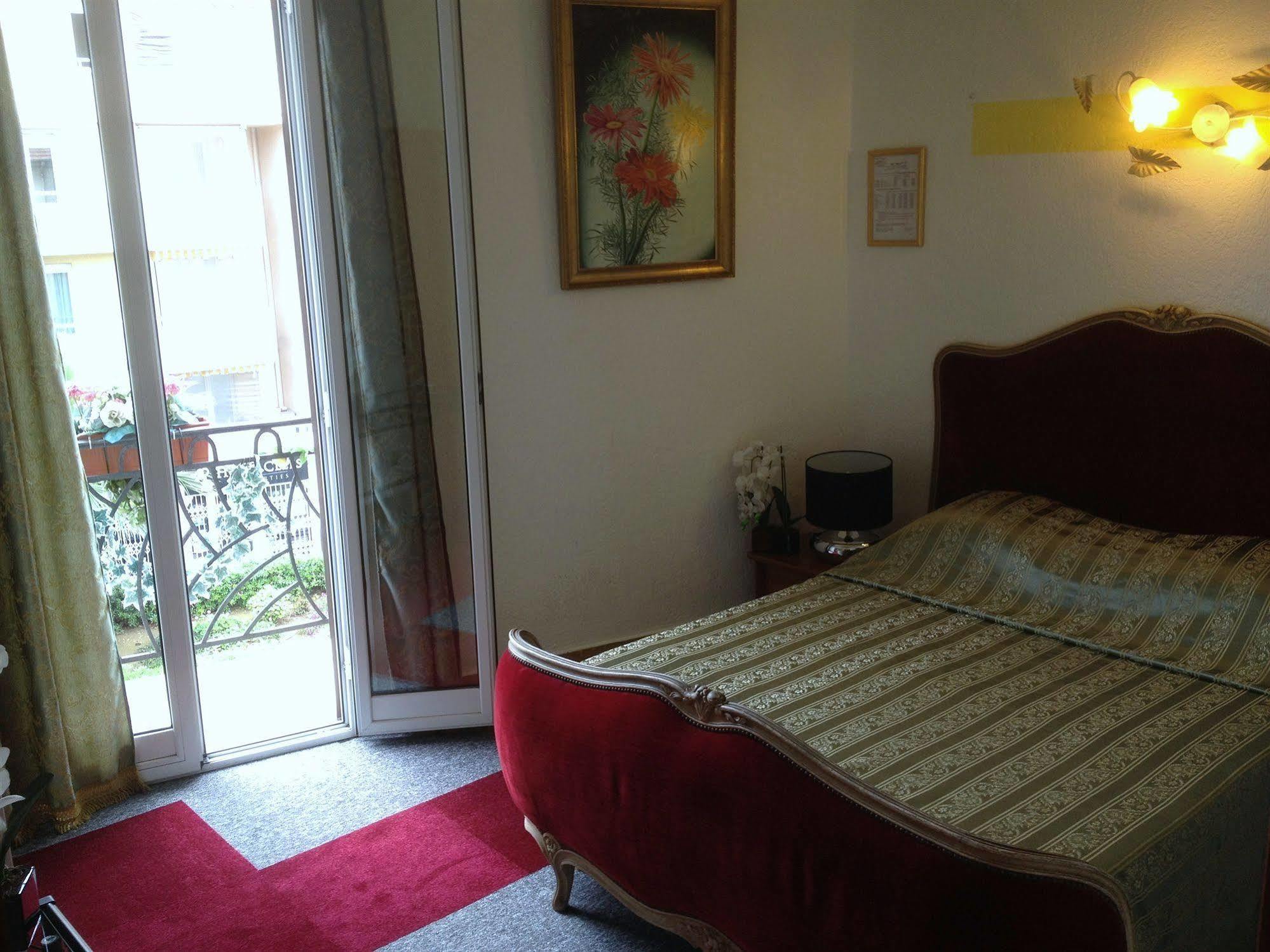 Neptune Hotel