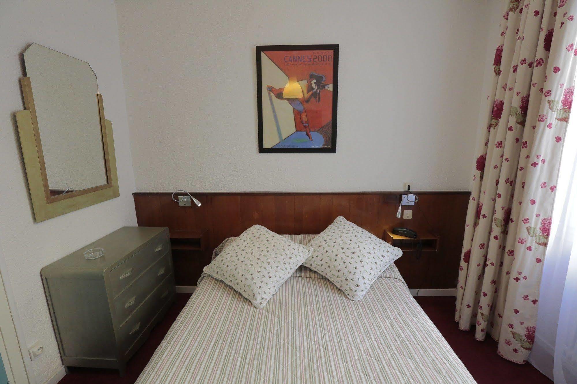 Azurene Royal Hotel 2*