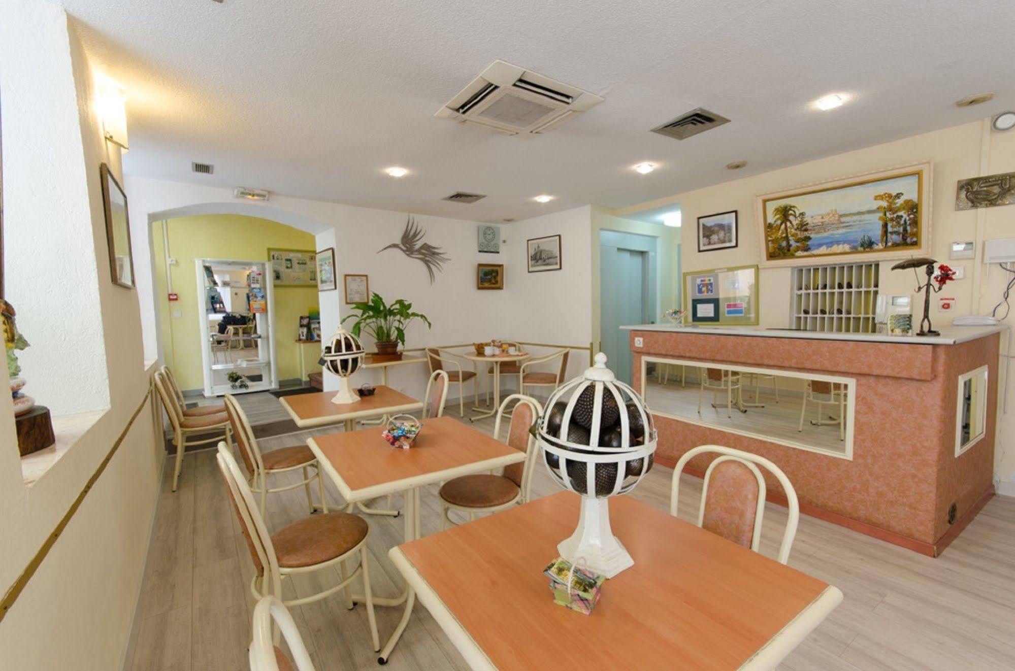 Appia Hotel