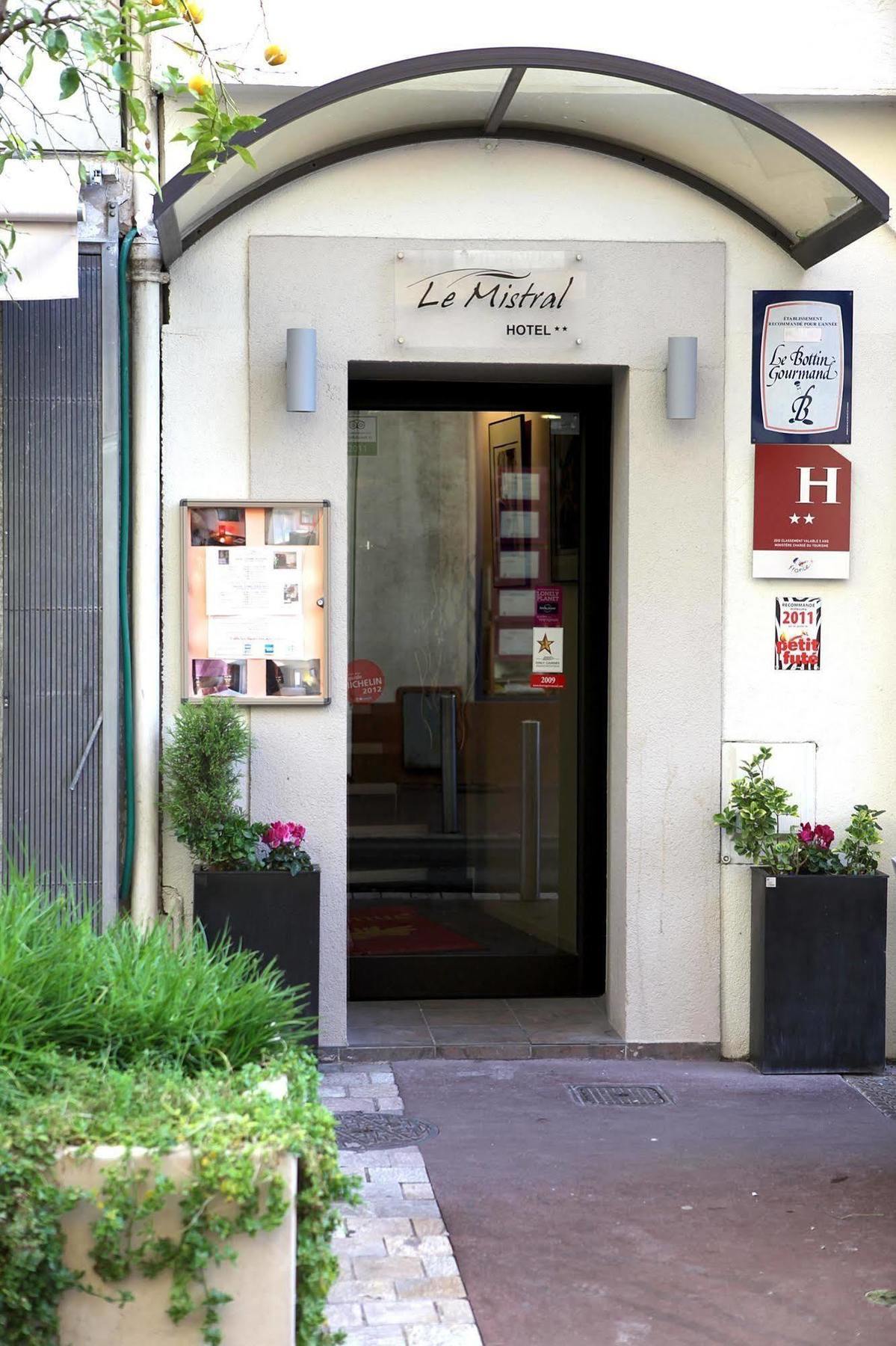 Le Mistral 3*