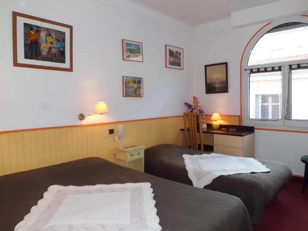 Lutetia Hotel 2*
