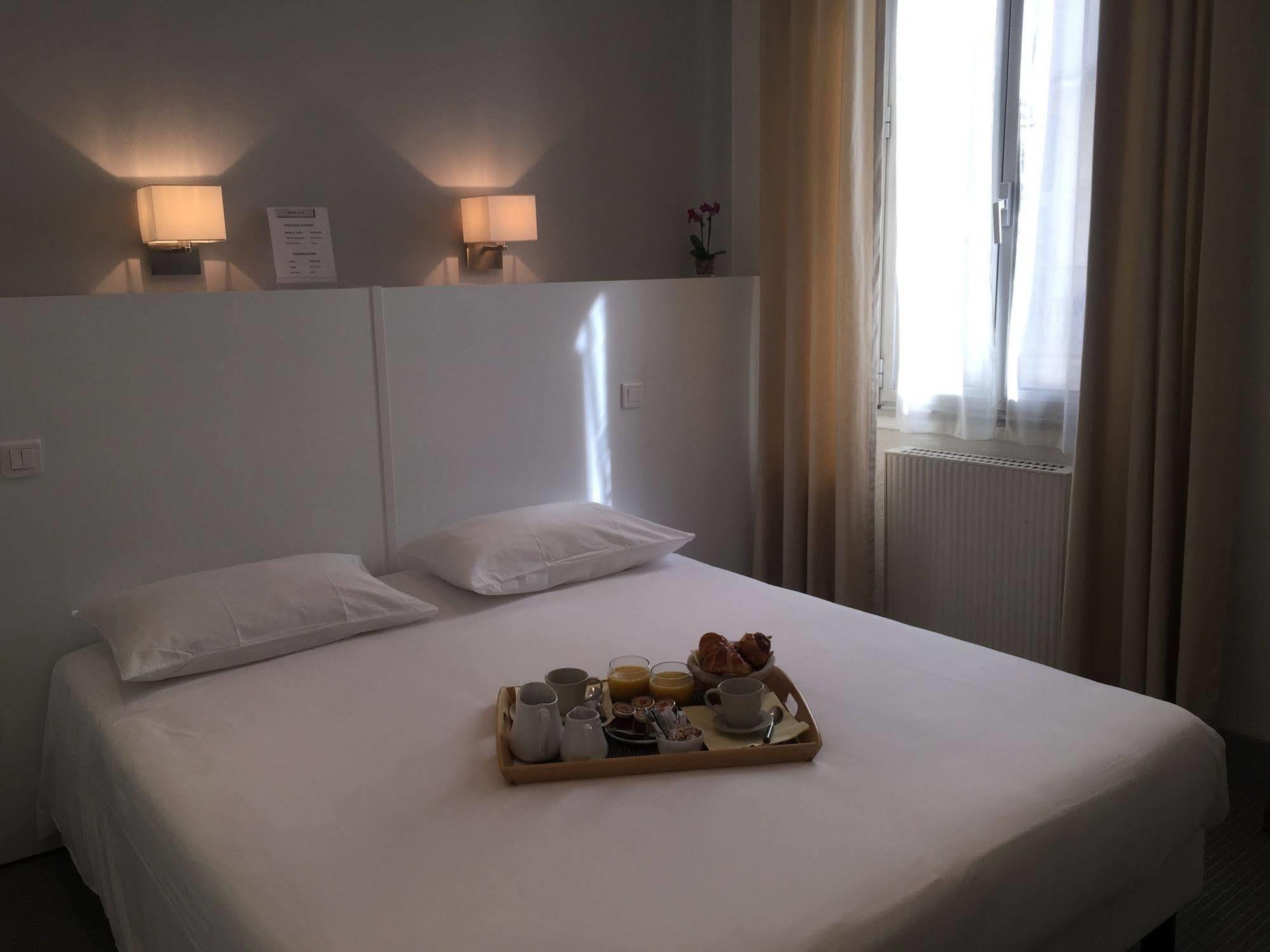 P.l.m. Hotel
