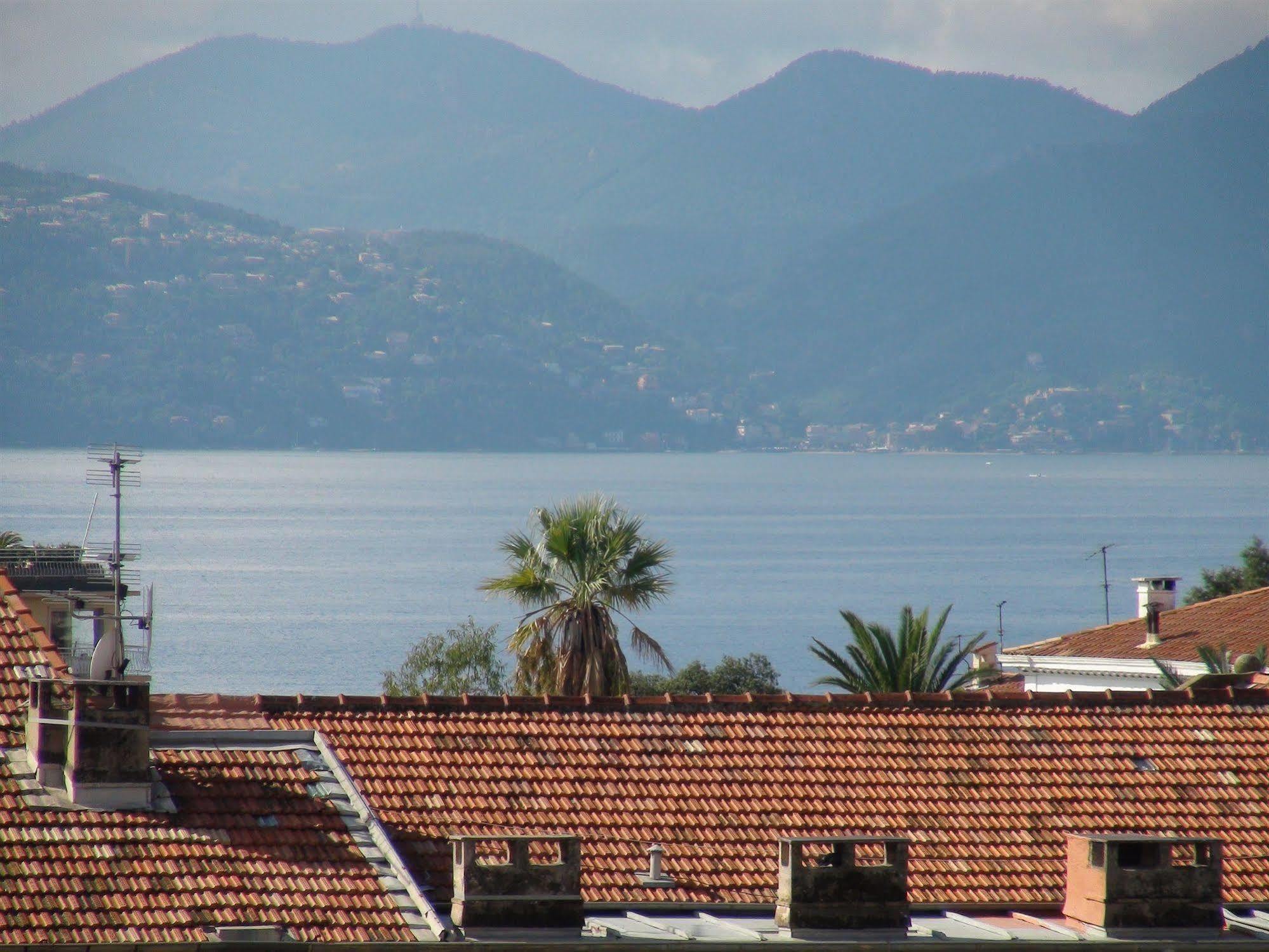 Les Palmes * Cannes