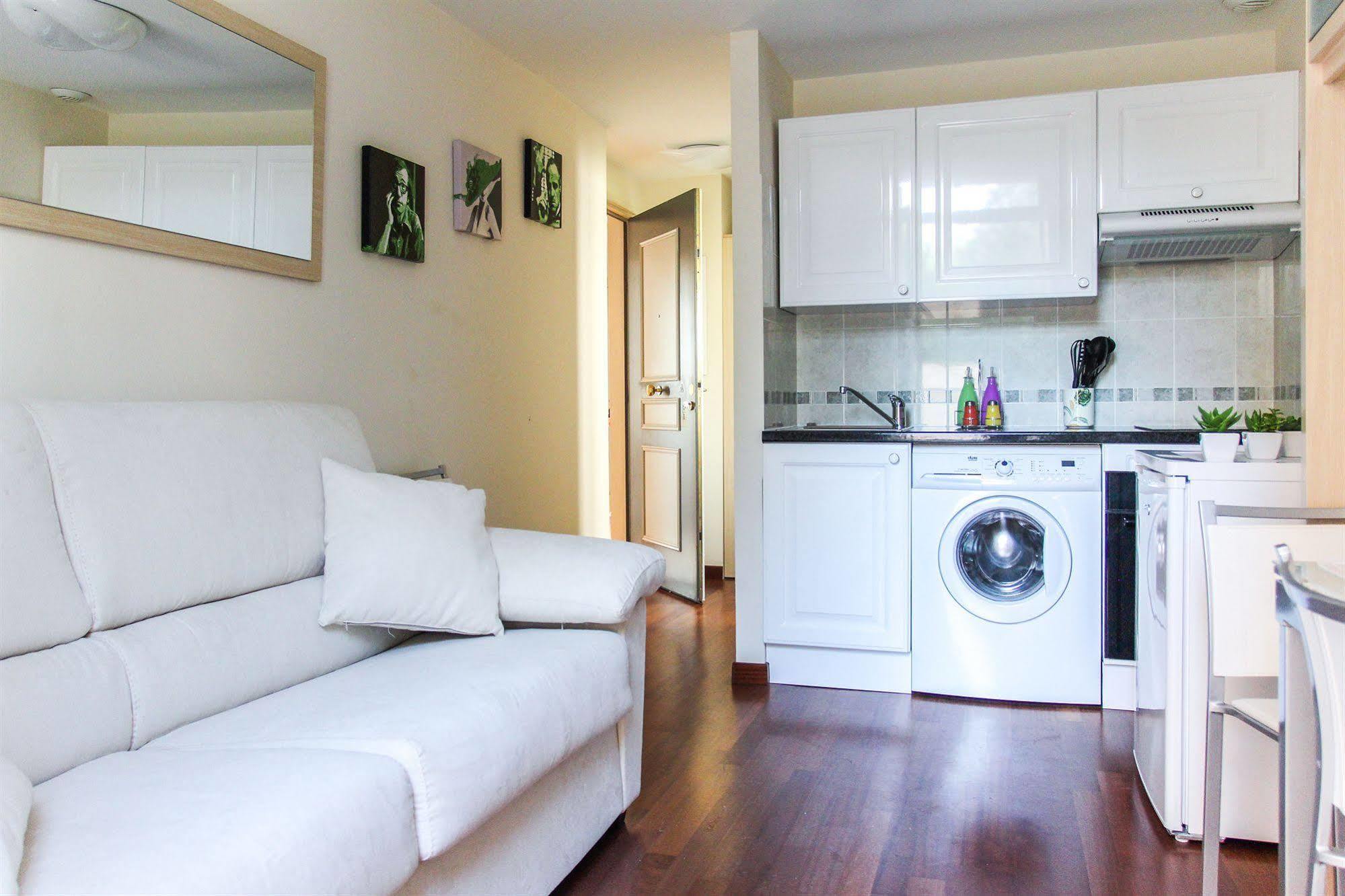 Les Palmes Apartment *