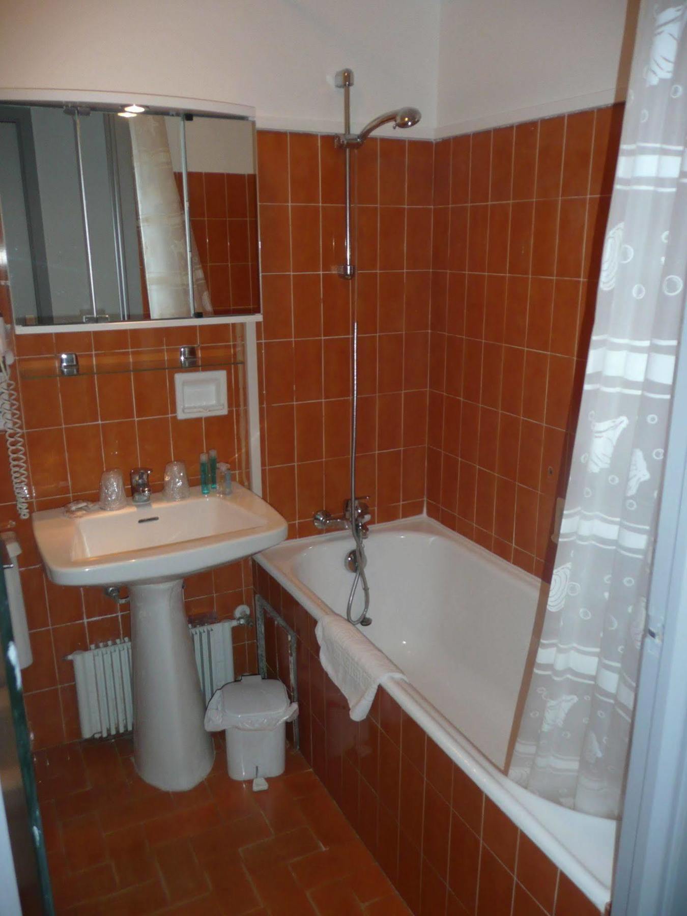 Hotel Jardin Croisette 3*