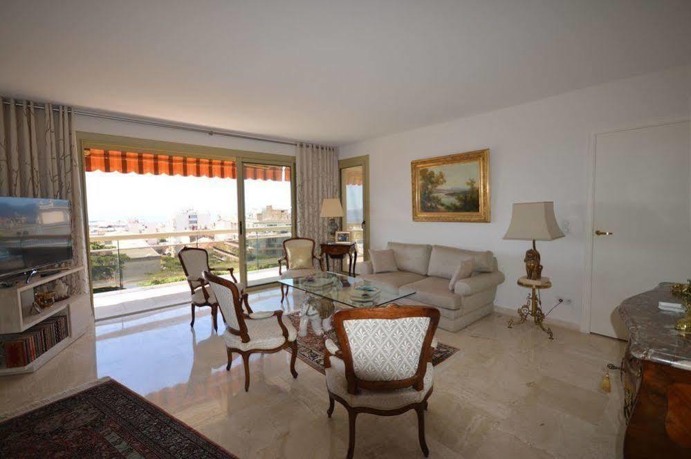 Deluxe Apartment Parc Continental Apartment