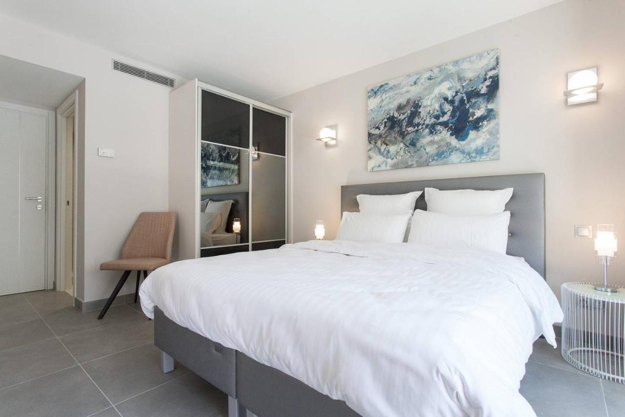 Carlton Area: New 2 Beds / 2 Baths Cannes