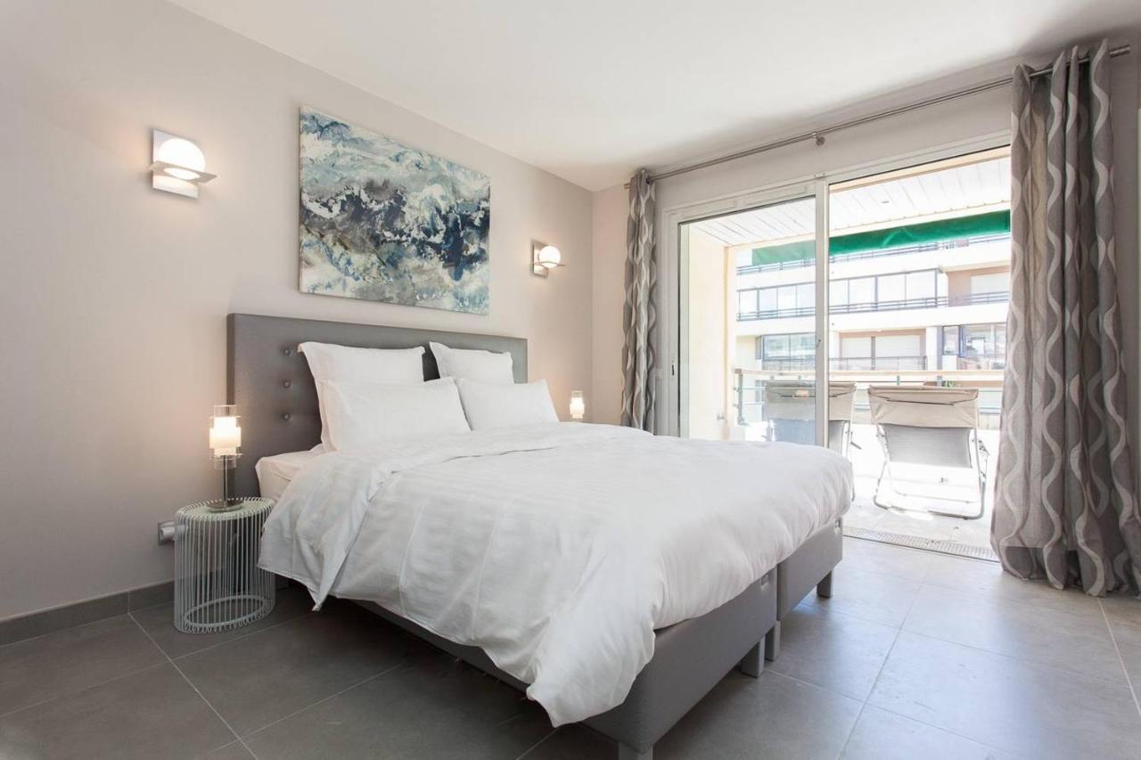 Apartment Carlton Area: New 2 Beds / 2 Baths Cannes
