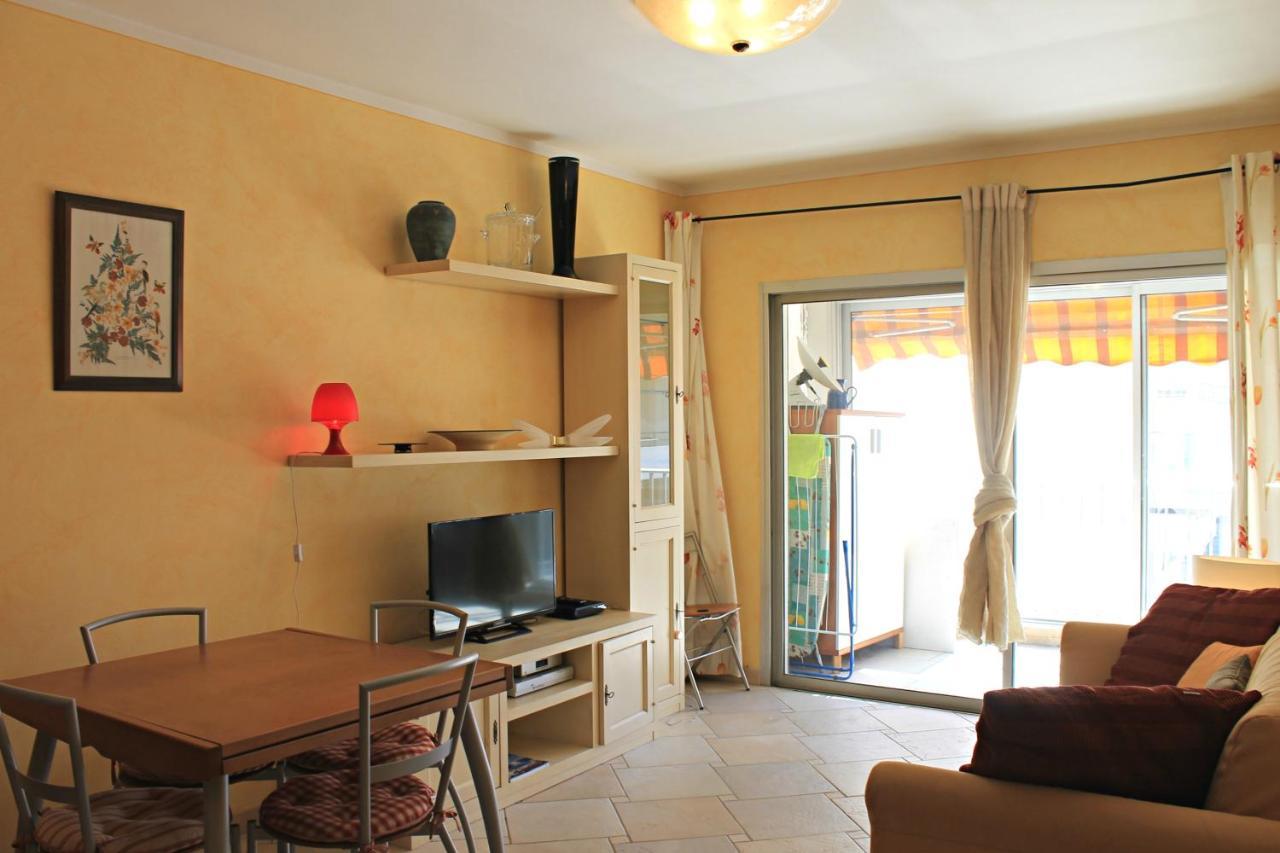 Viva Riviera Rue Victor Cousin