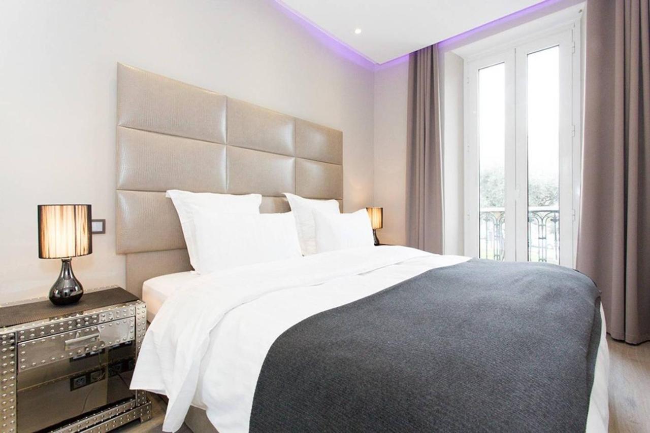 1 Bedroom In Front Of The Palais! *