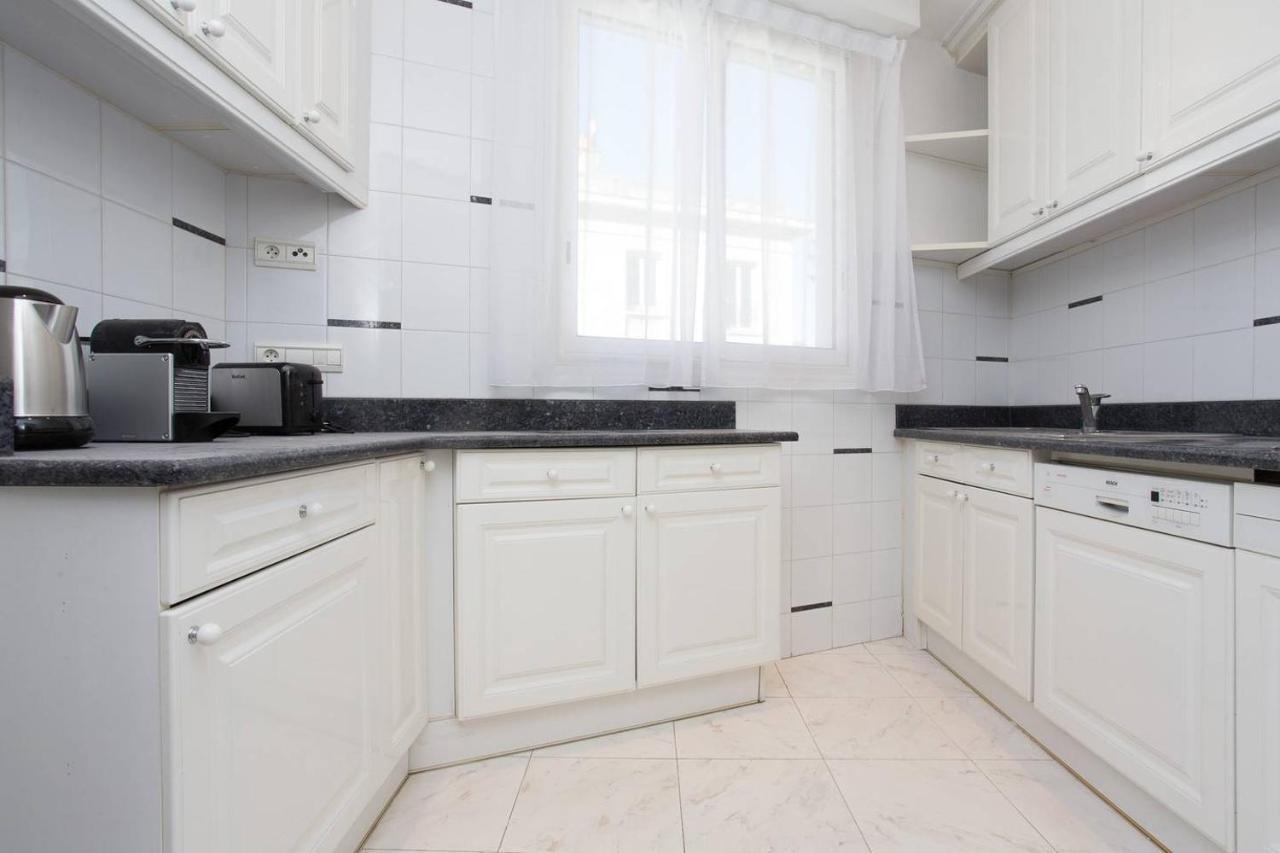 Mariott Area: Sunny 2 Beds /2 Baths *