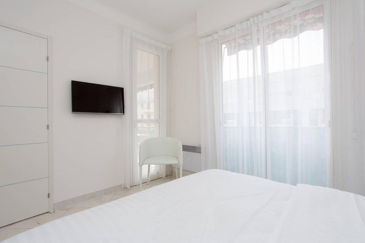 Mariott Area: Sunny 2 Beds /2 Baths Cannes