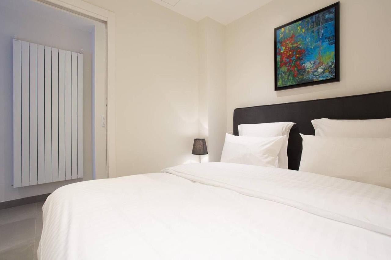 Palais Miramar: 1 Bed Side Sea View Apartment Cannes