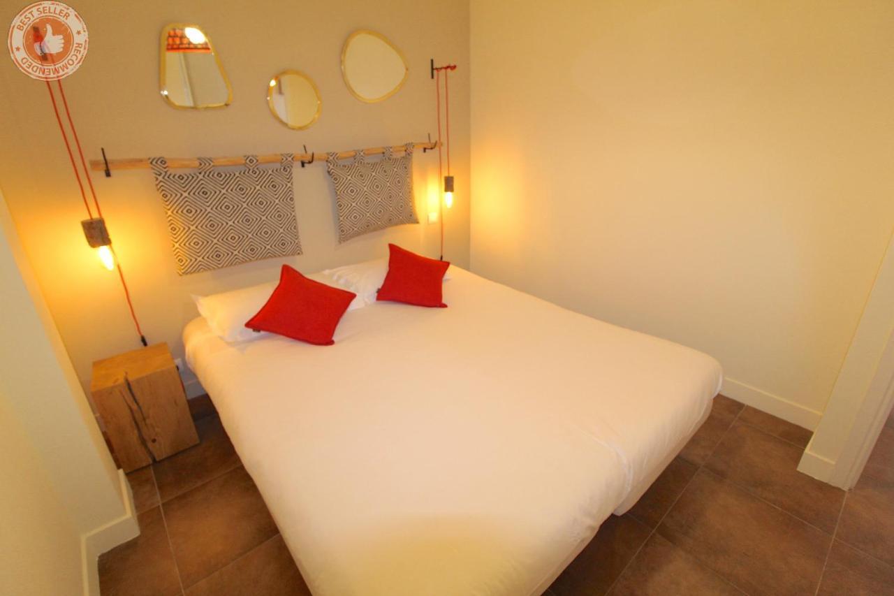 Alc - Jj481 - 9 Min Palais And Beaches