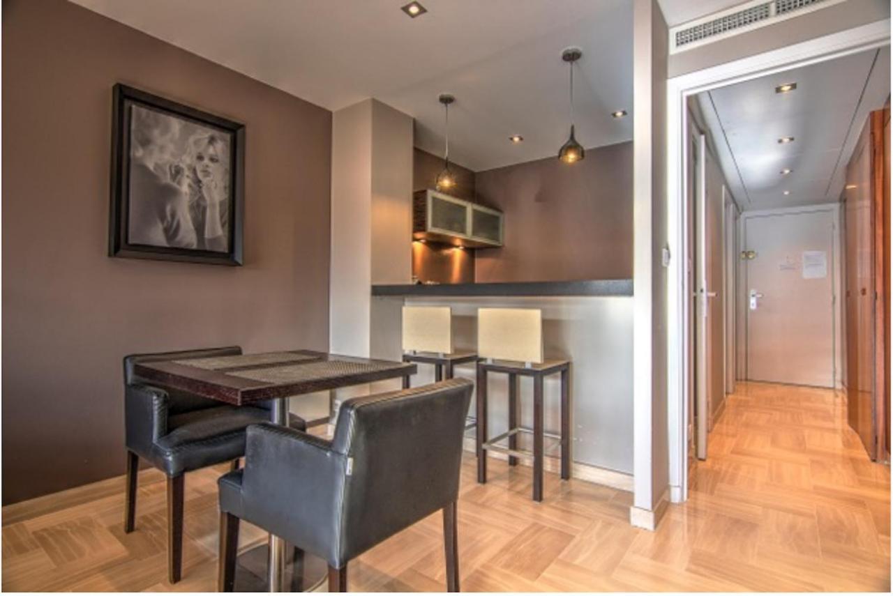 Apartment Livia Croisette Gray D'albion