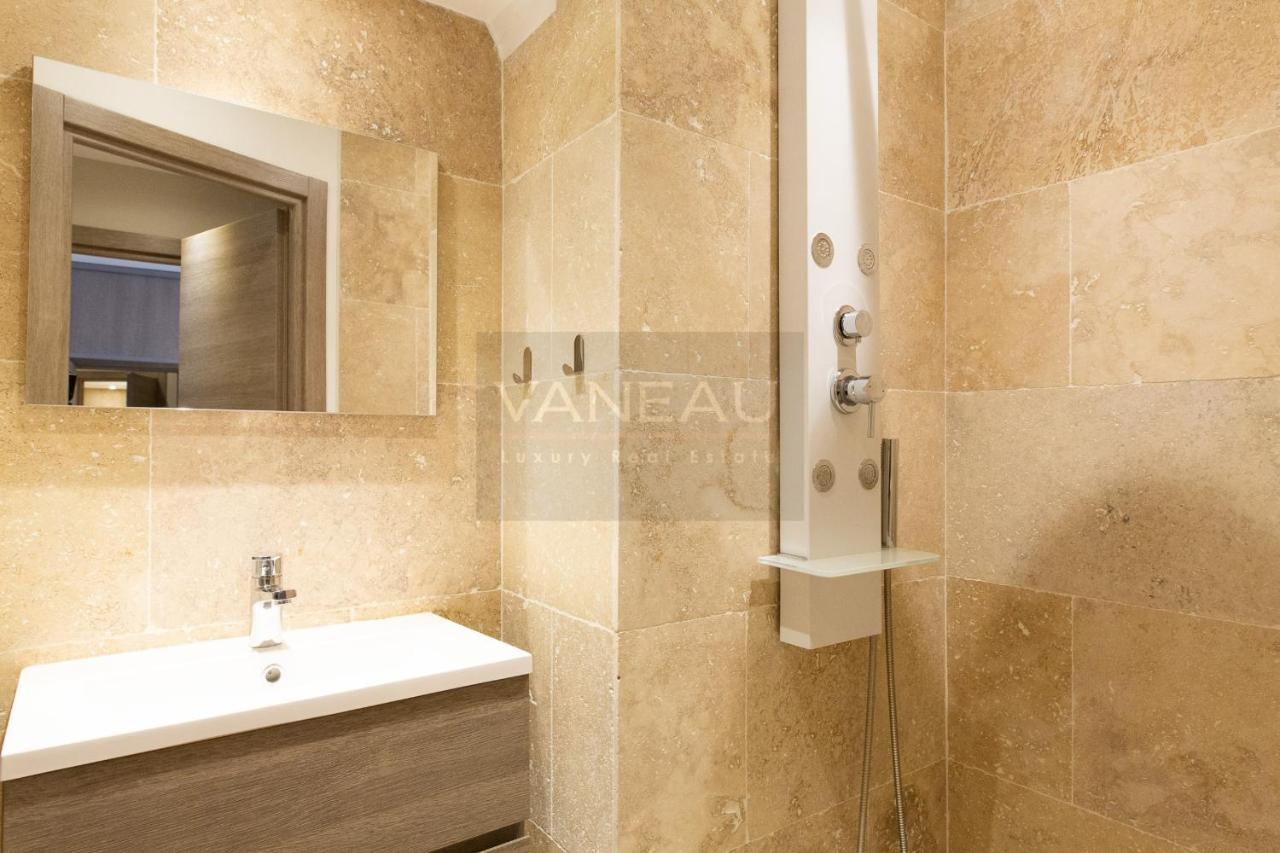 Apartment 2 Bedroom At 2 Minutes From The Palais