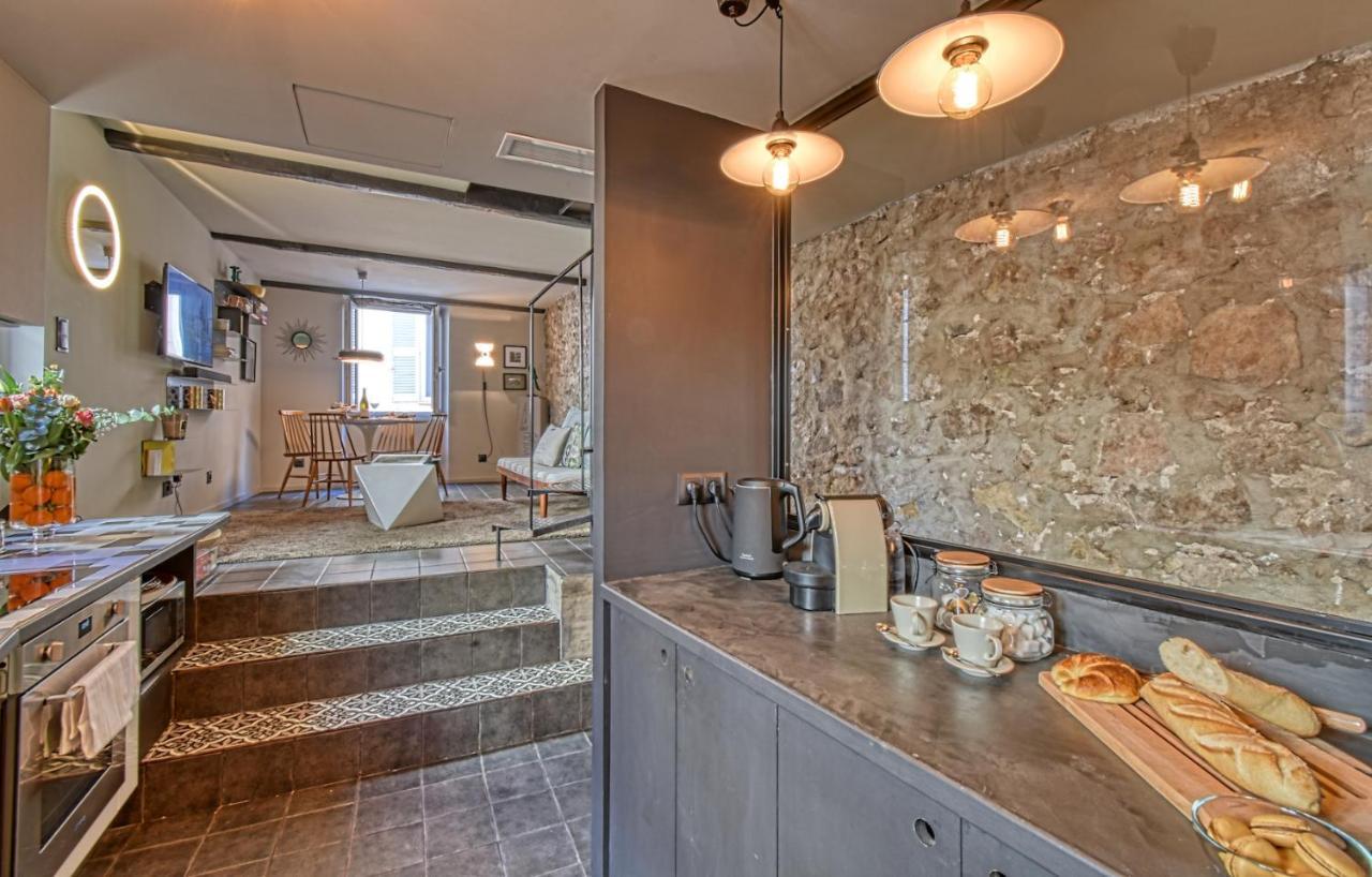 Apartment Amazing Chic Apt In Le Suquet By Guestready *