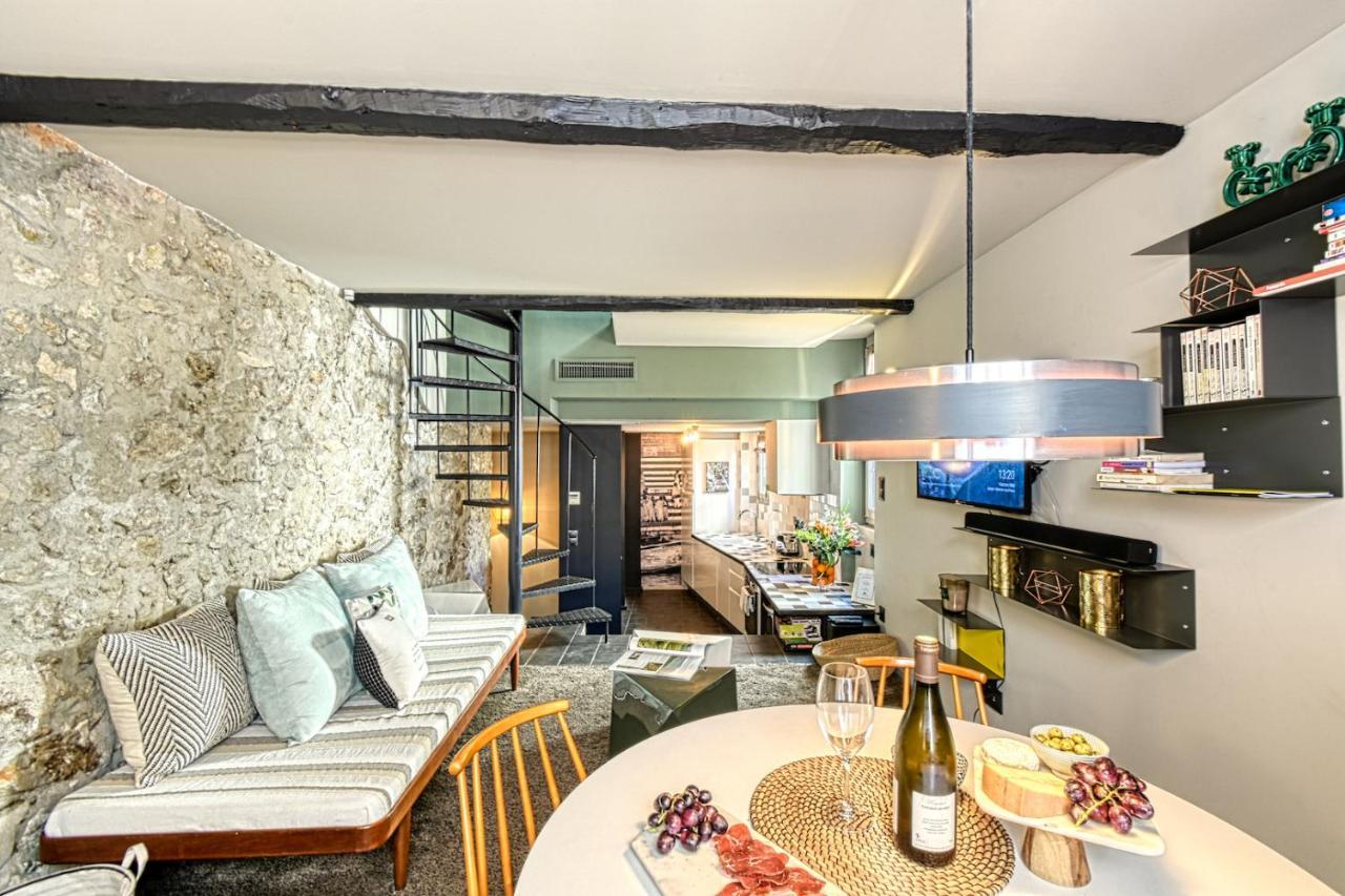 Amazing Chic Apt In Le Suquet By Guestready *