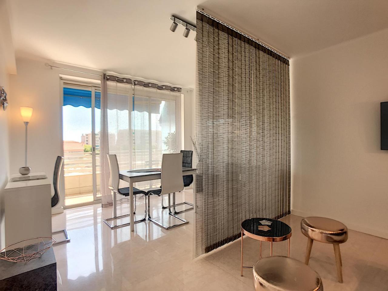 Holiday home 25 Boulevard Vallombrosa