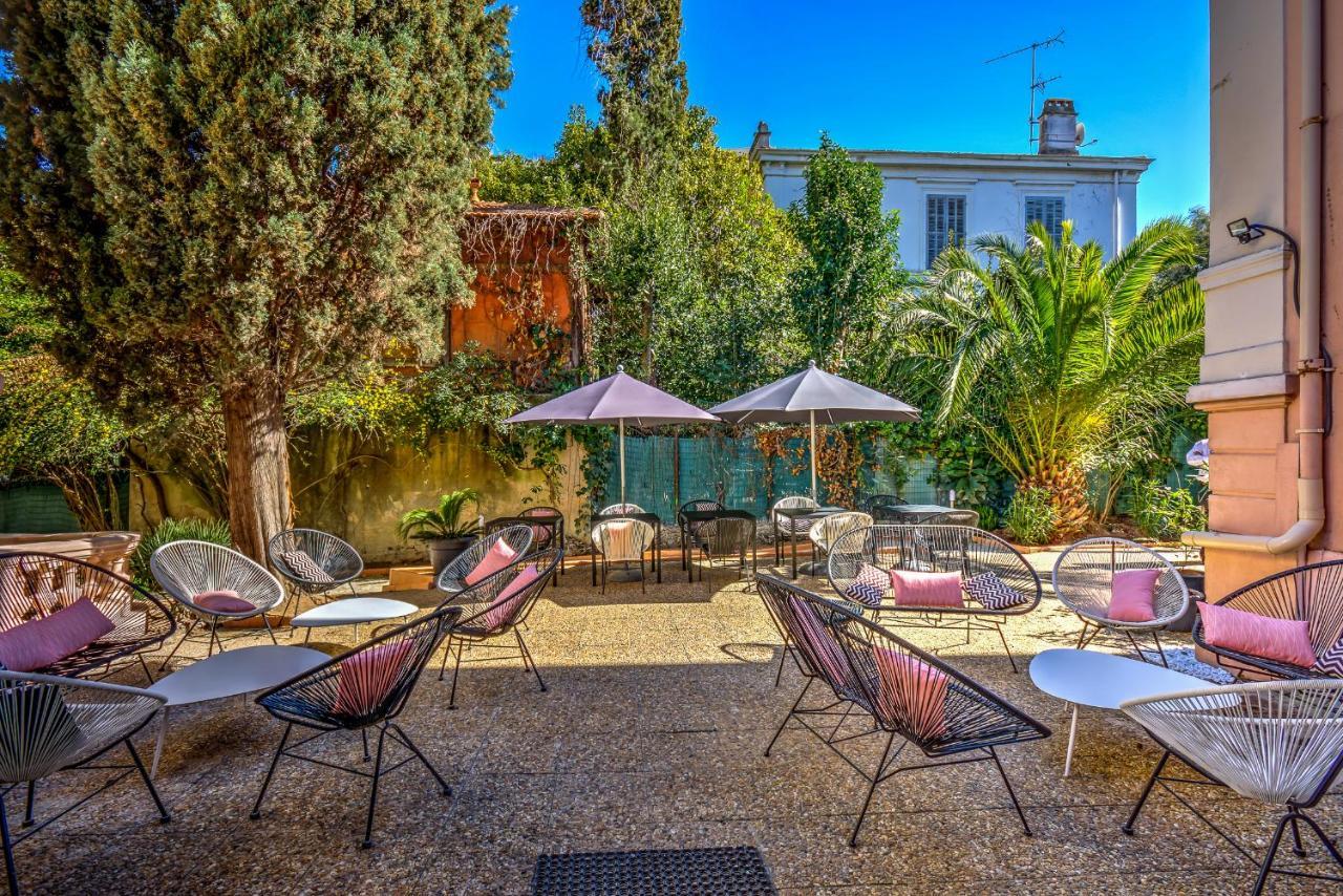 Claudia Centre - Parking Hotel Cannes