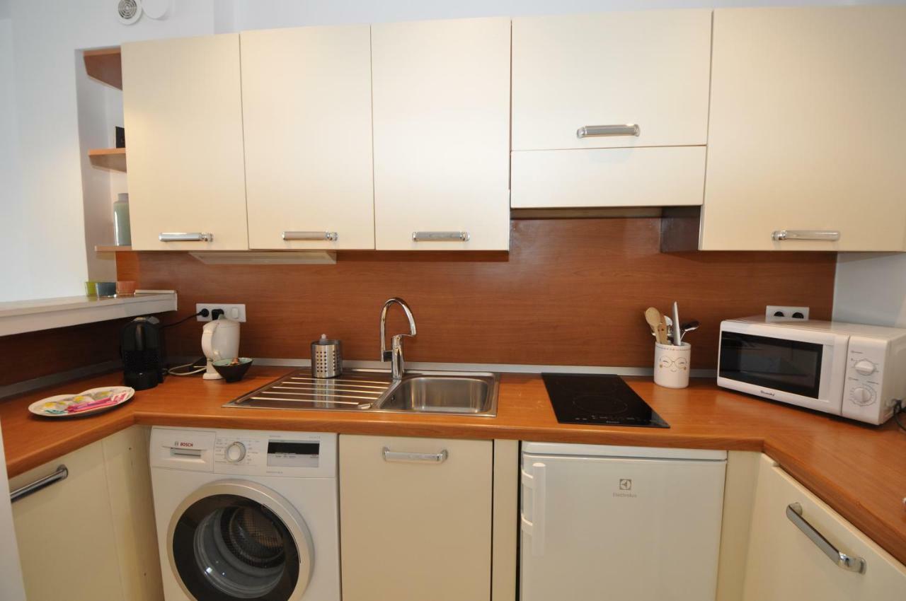 9 Rue Buttura Apartment