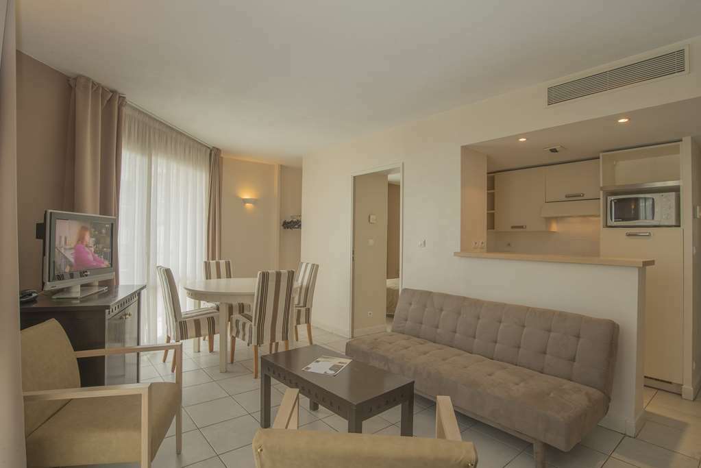 Excelsuites 4*
