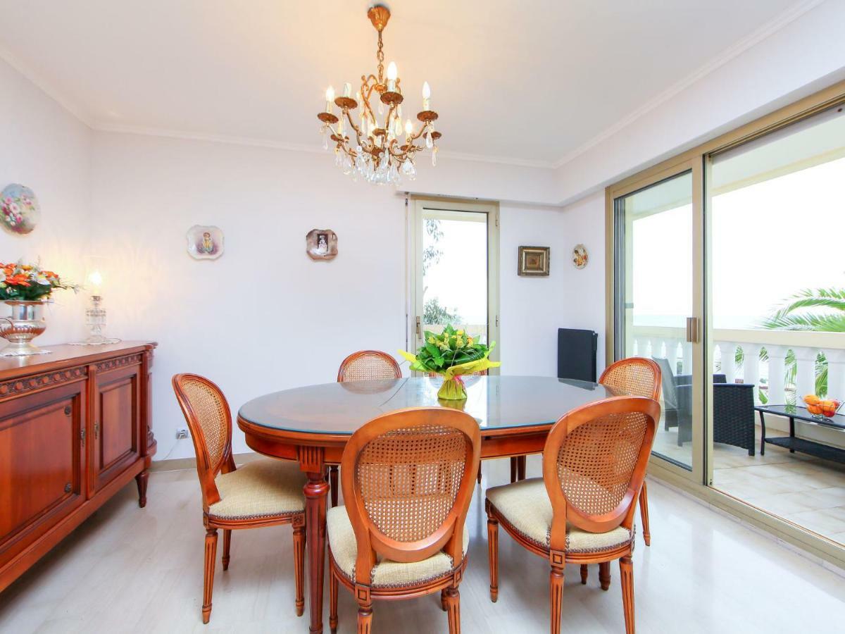 Palais Isabelle.2 Apartment *