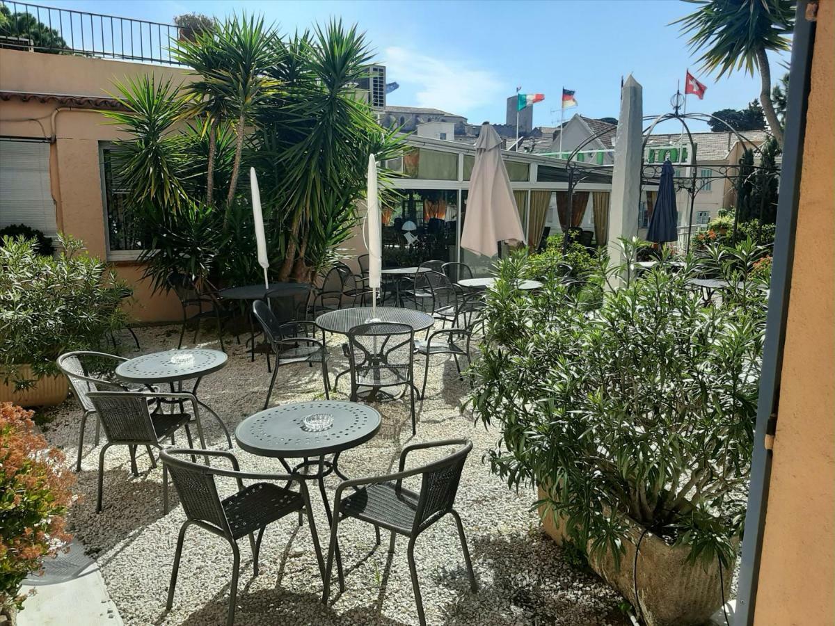 Hotel L'olivier - Piscine&parking 3*