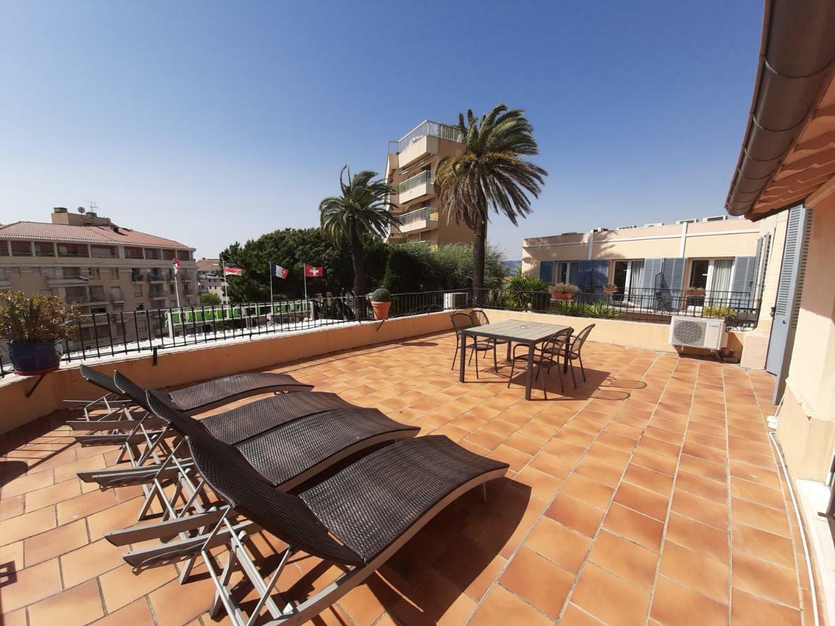 L'olivier - Piscine&parking Hotel 3*
