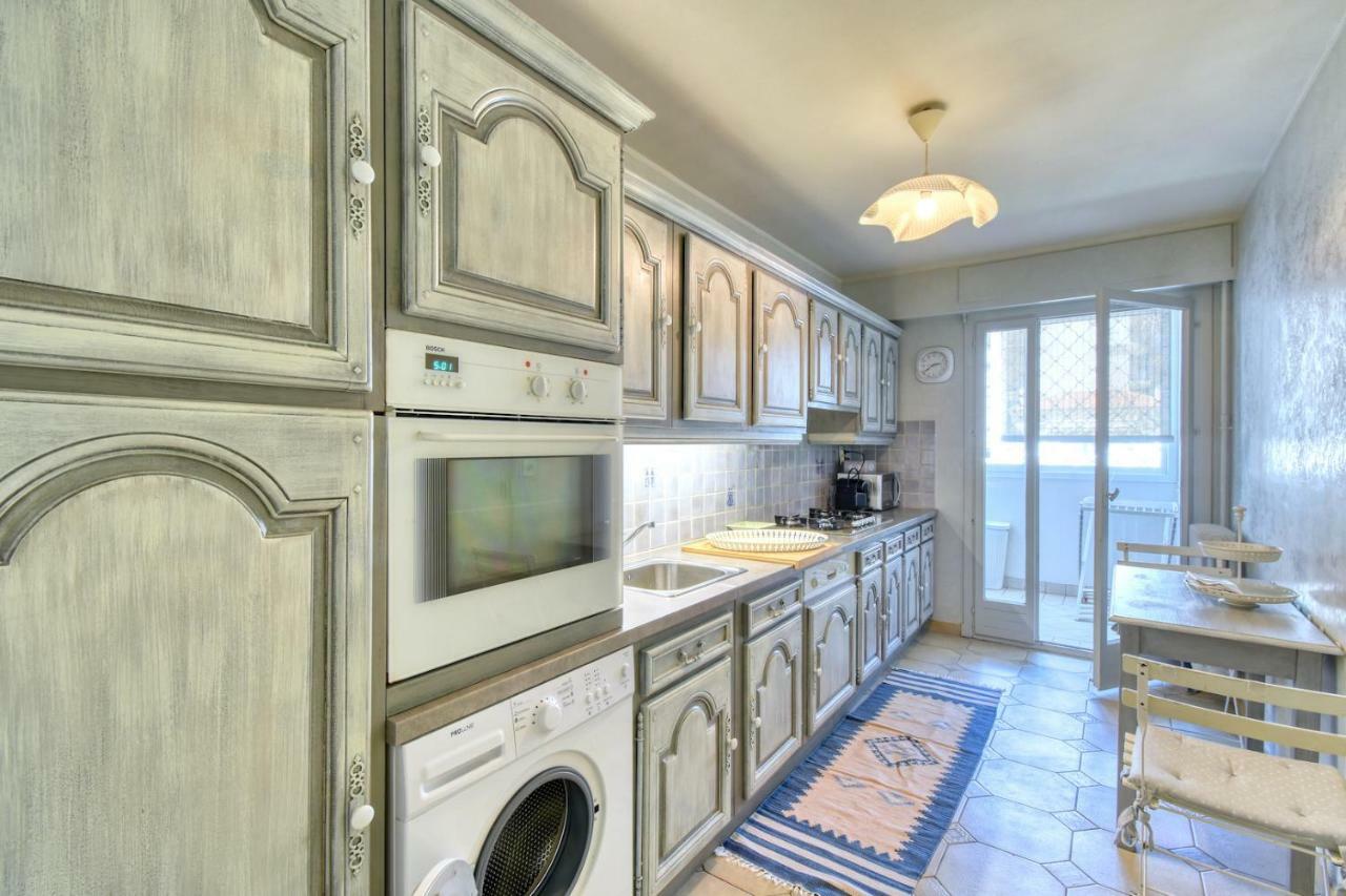 Sea View Flat, Beach Access By Guestready *