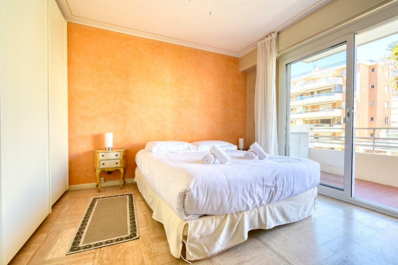 Appartement Sea View Flat, Beach Access By Guestready Cannes
