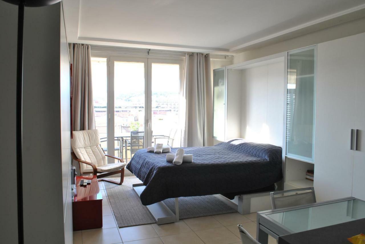 Appartement Le Dauphin Studio 1182 Cannes