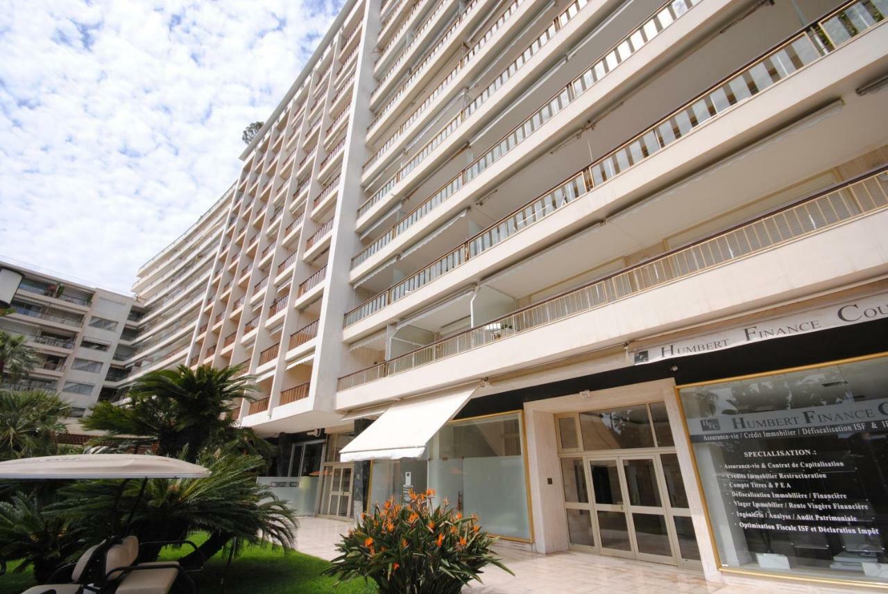 Apartment Ibis 5380 Cannes