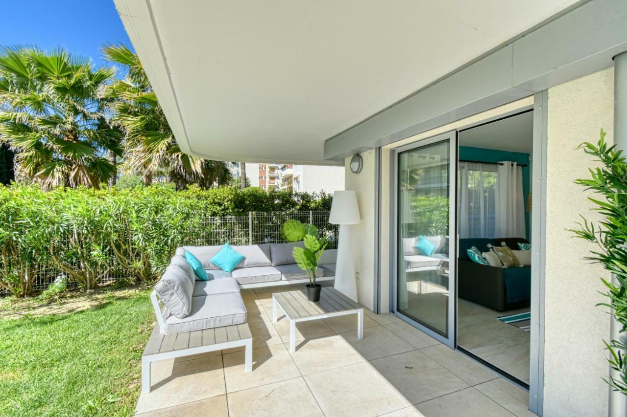 Nice With Private Garden, Pool & Parking Apartment *