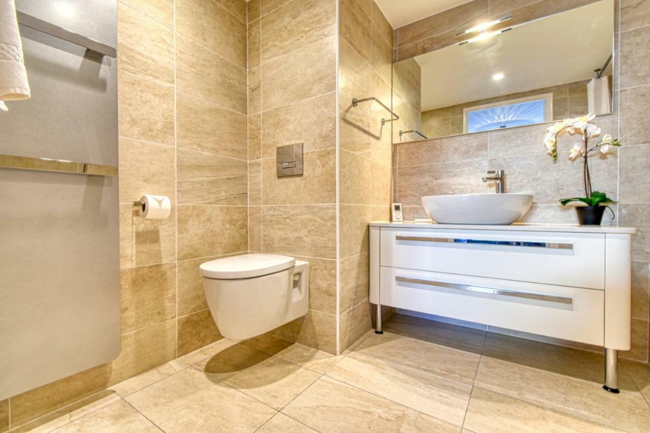 Apartment Nice With Private Garden, Pool & Parking Cannes