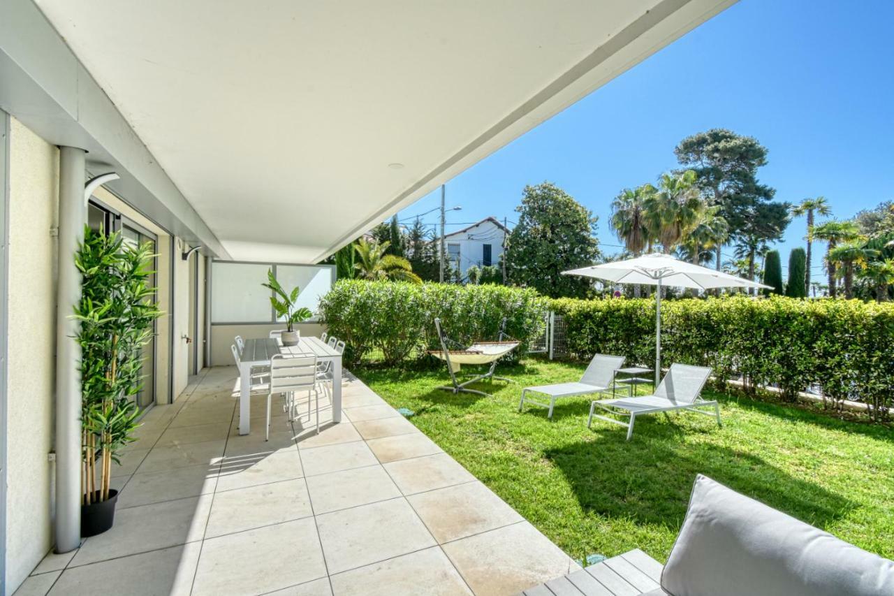 Nice With Private Garden, Pool & Parking Apartment Cannes