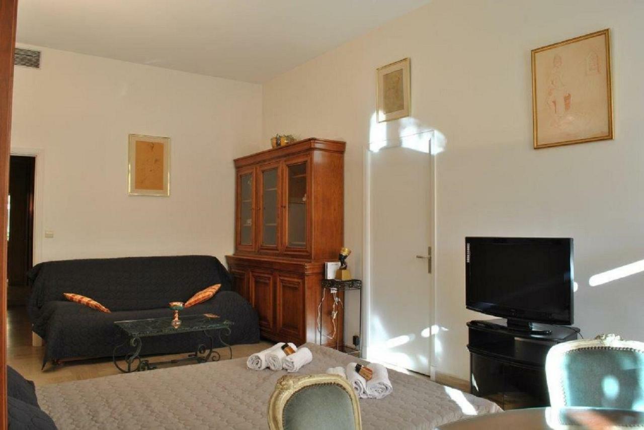 Apartment Gray D'albion Lou511 *