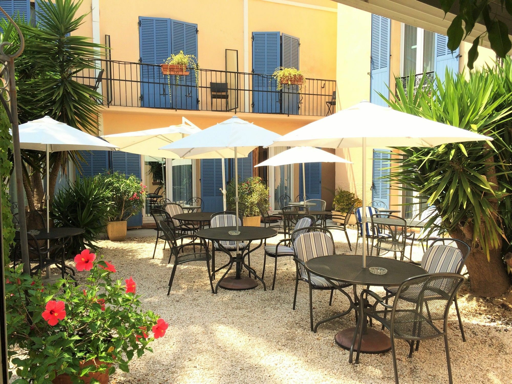 Hotel L'olivier - Piscine&parking 3*
