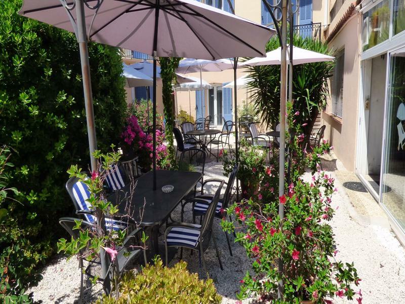 L'olivier - Piscine&parking Hotel 3*