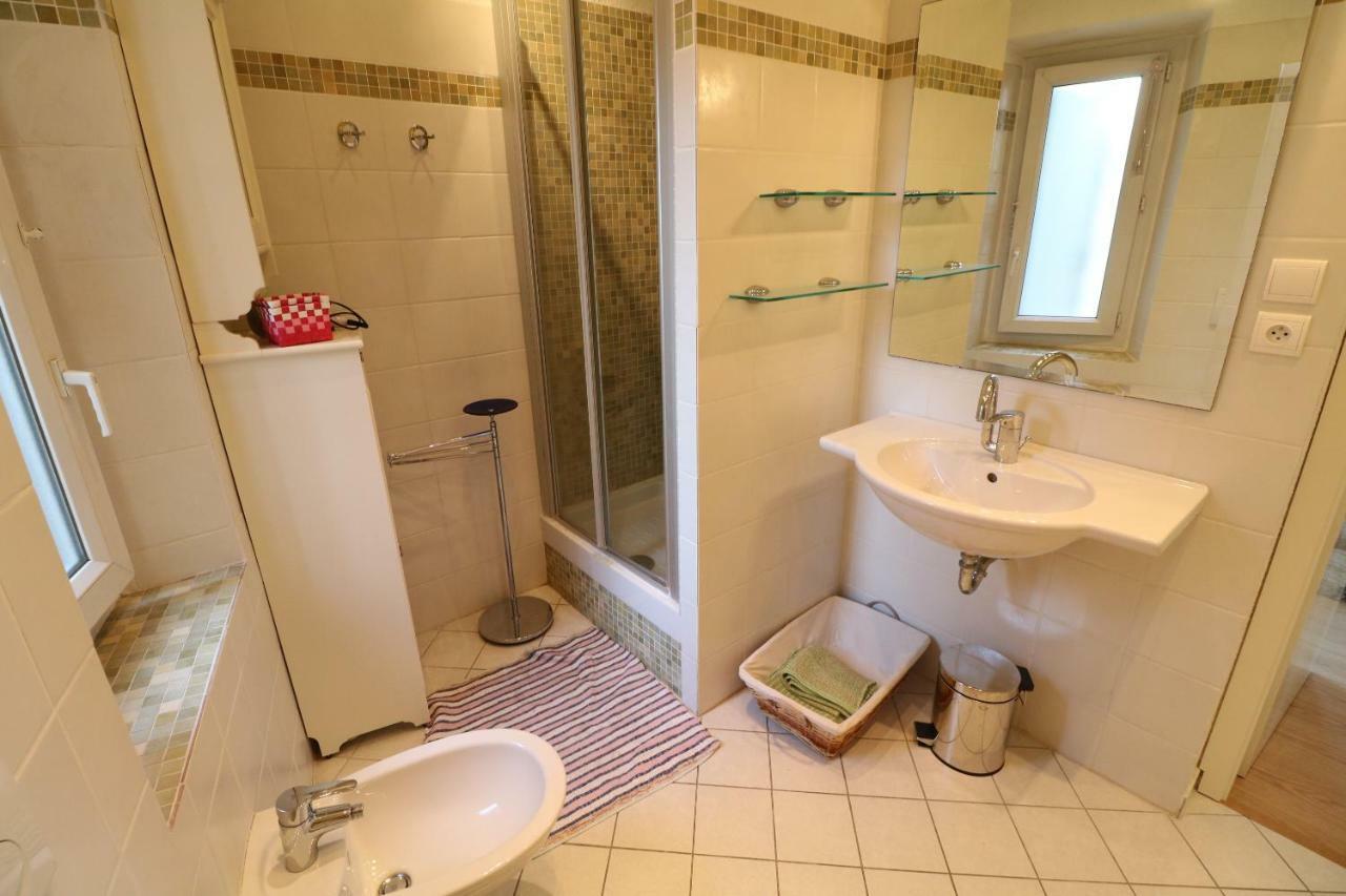 1 Bedroom Suquet, 6 Min From The Palais, Balcony & Port View 220