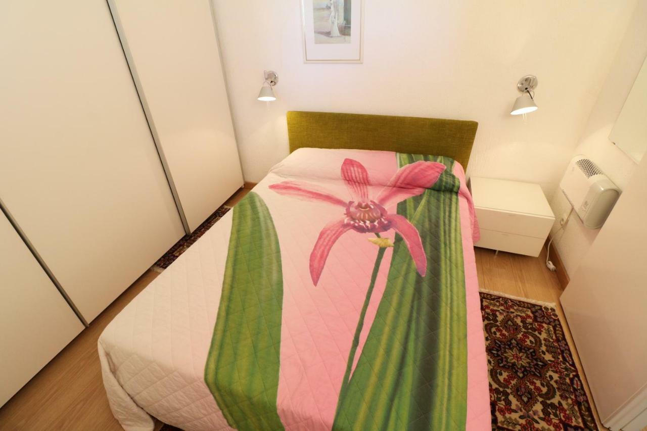 1 Bedroom Suquet, 6 Min From The Palais, Balcony & Port View 220 Apartment *