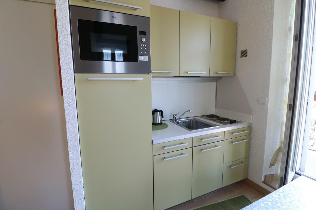 1 Bedroom Suquet, 6 Min From The Palais, Balcony & Port View 220 *