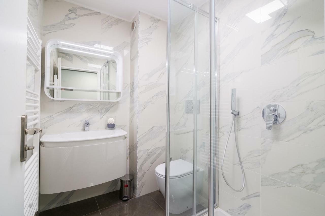 Elegant Studio With Air Conditioning