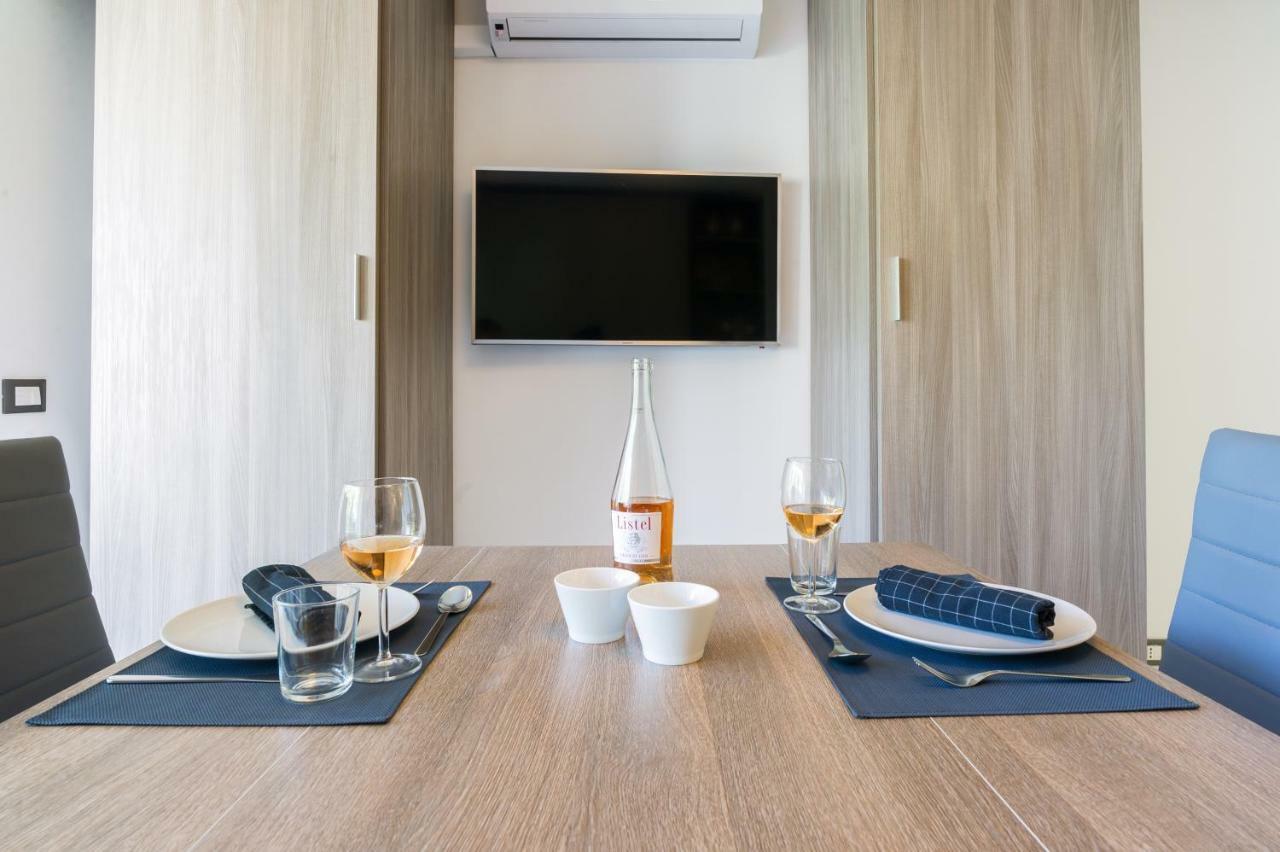Elegant Studio With Air Conditioning