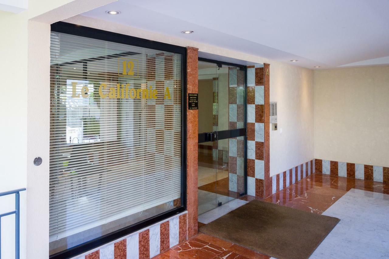 Elegant Studio With Air Conditioning