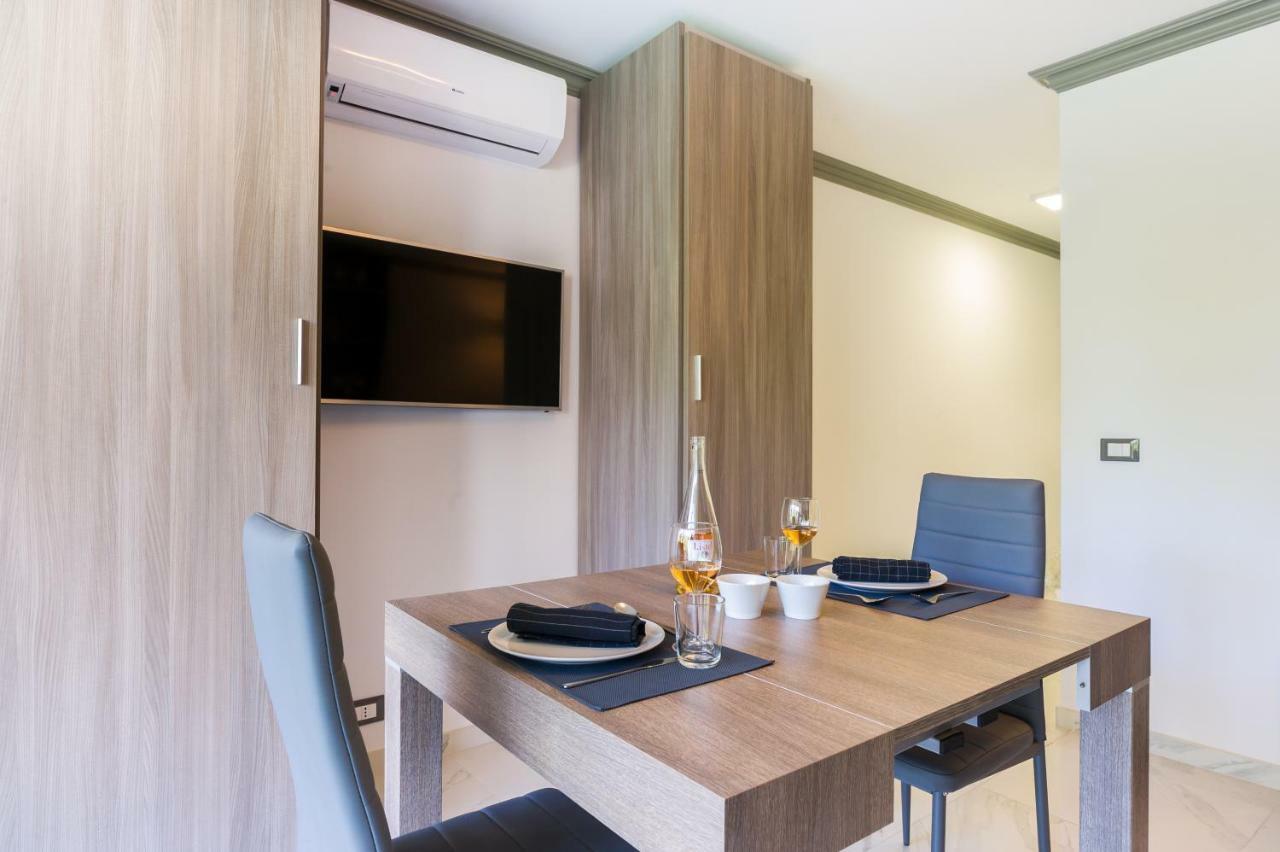 Apartment Elegant Studio With Air Conditioning *