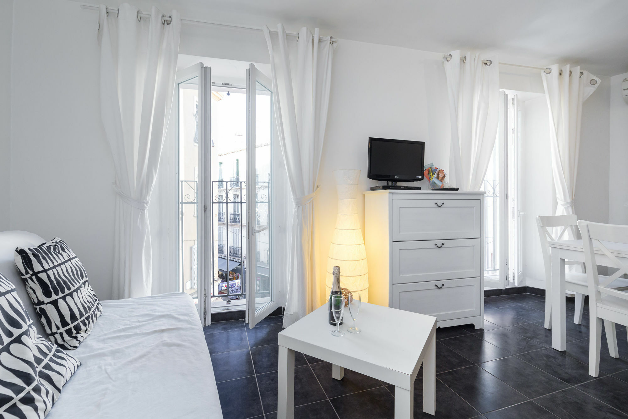 Florella Marechal Joffre Apartment